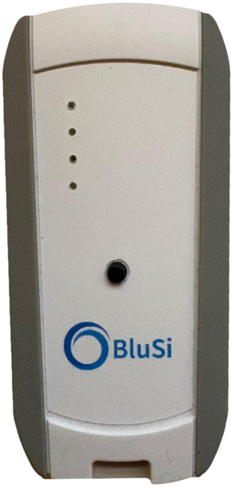 BluSi Remote, la télécommande blanche et grise